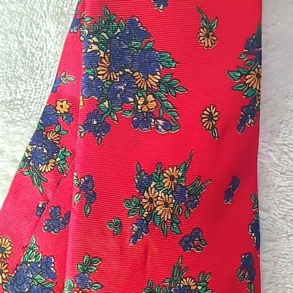 Vintage Adolfo 100% Silk Handsewn Men's Necktie Red Floral Print Repp Tie Luxury - Picture 14 of 14